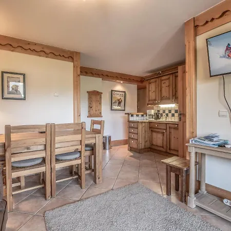 公寓 Cosy A Avec Balcon Et Services De Conciergerie - Fr-1-613-15 *